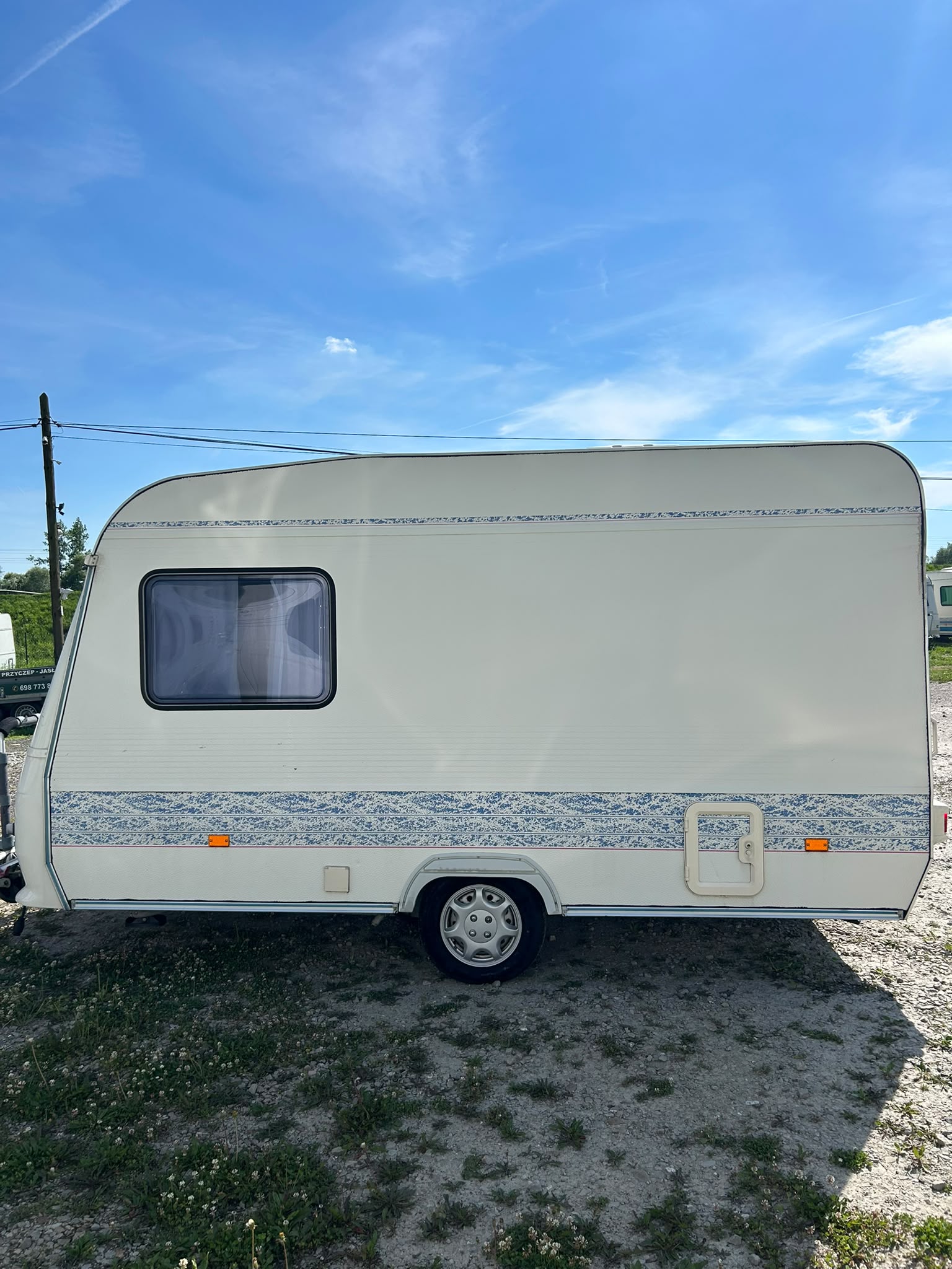 Adria Unica 360, zarejstrowana, 900dmc, przedsionek
