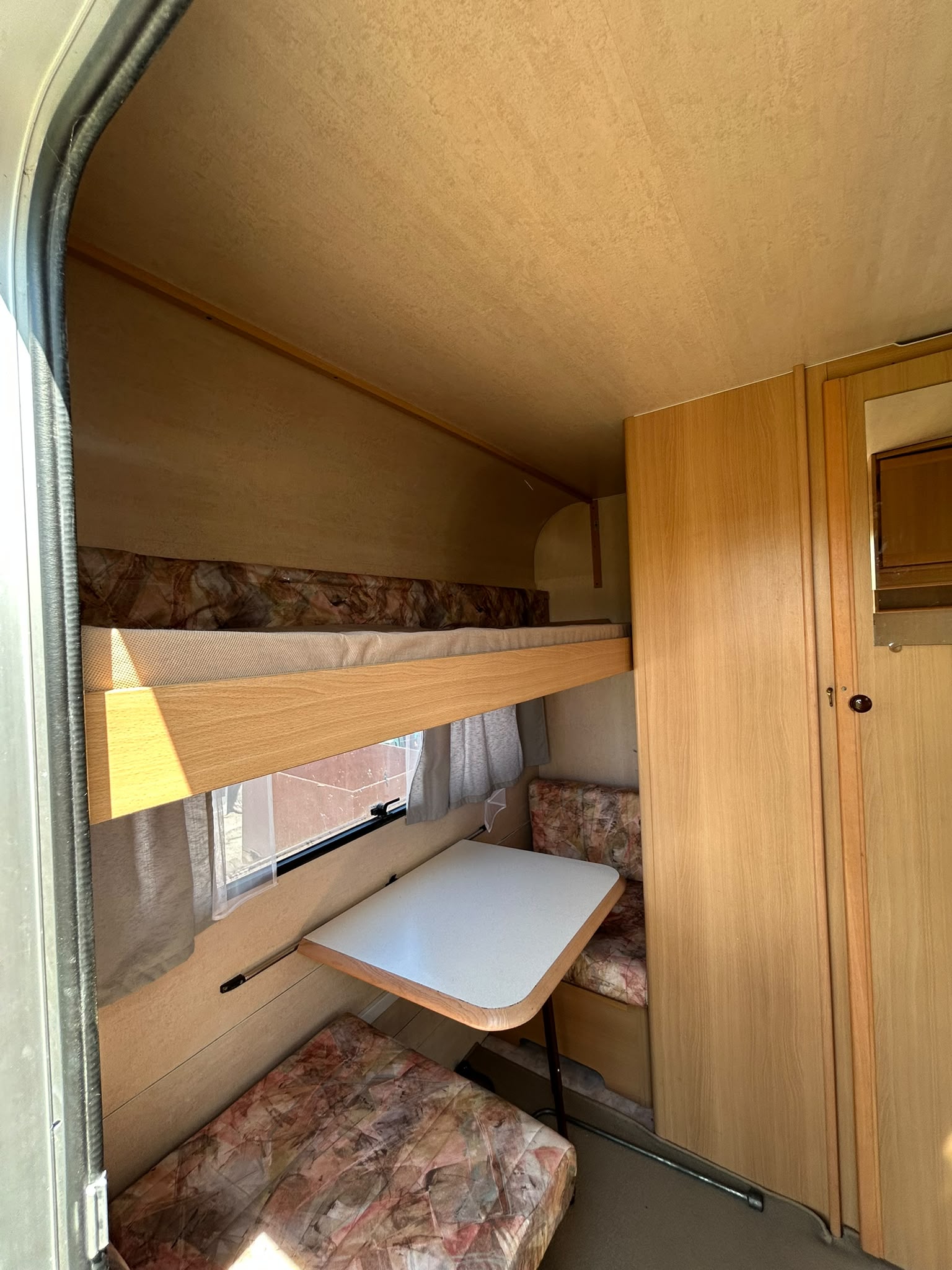 Adria Unica 360, zarejstrowana, 900dmc, przedsionek