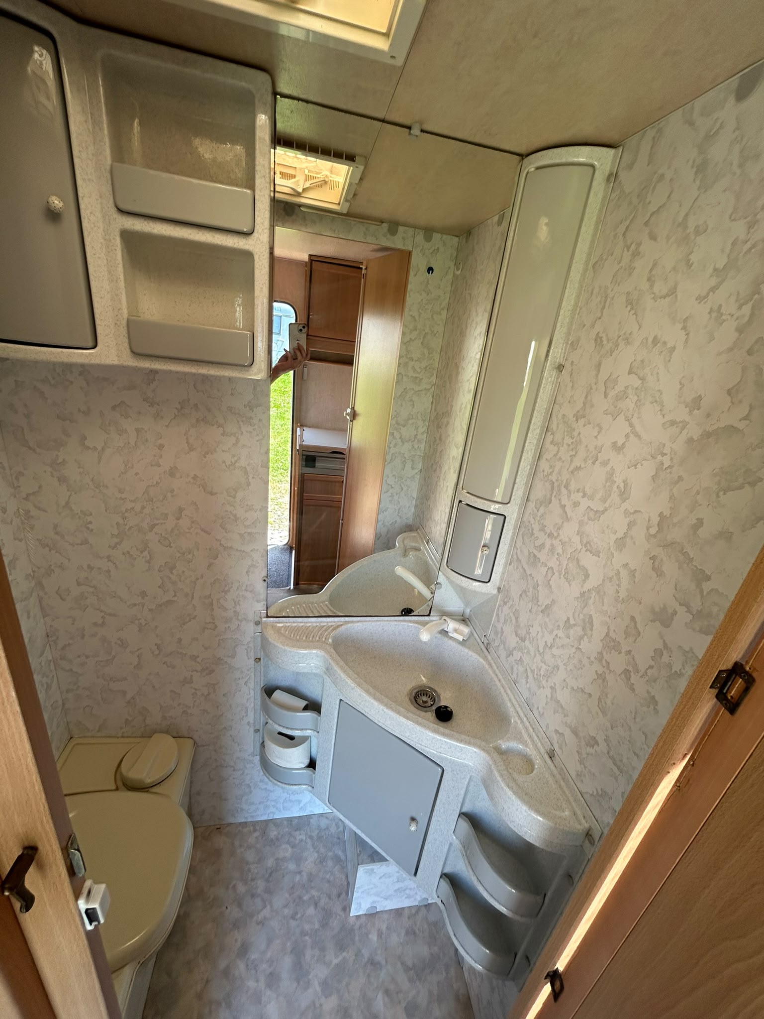 Adria Unica 360, zarejstrowana, 900dmc, przedsionek