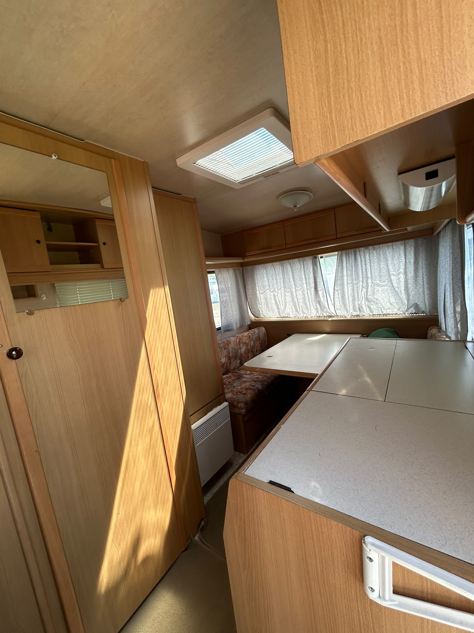 Adria Unica 360, zarejstrowana, 900dmc, przedsionek