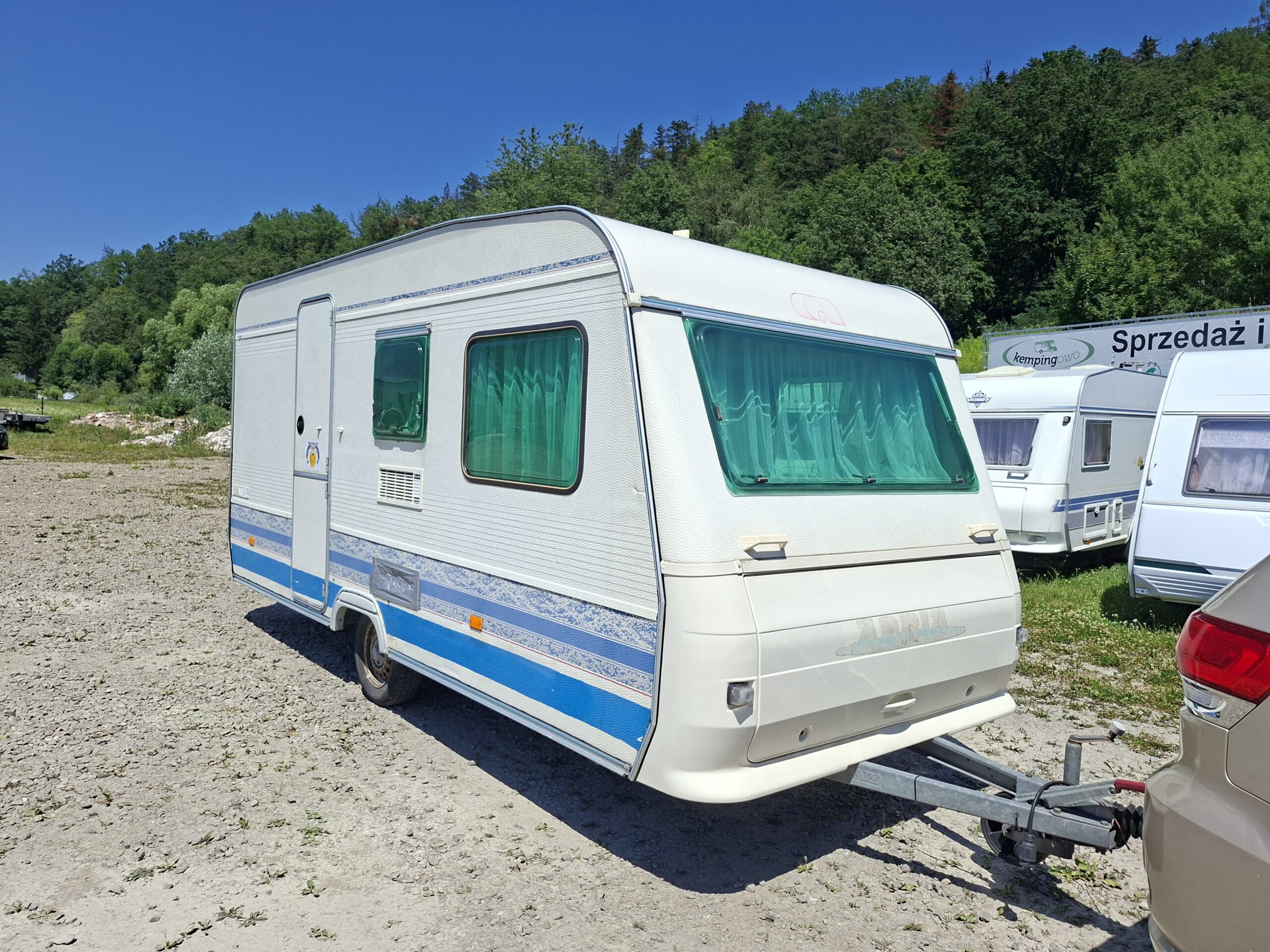 Adria Unica 430 DD, 900DMC