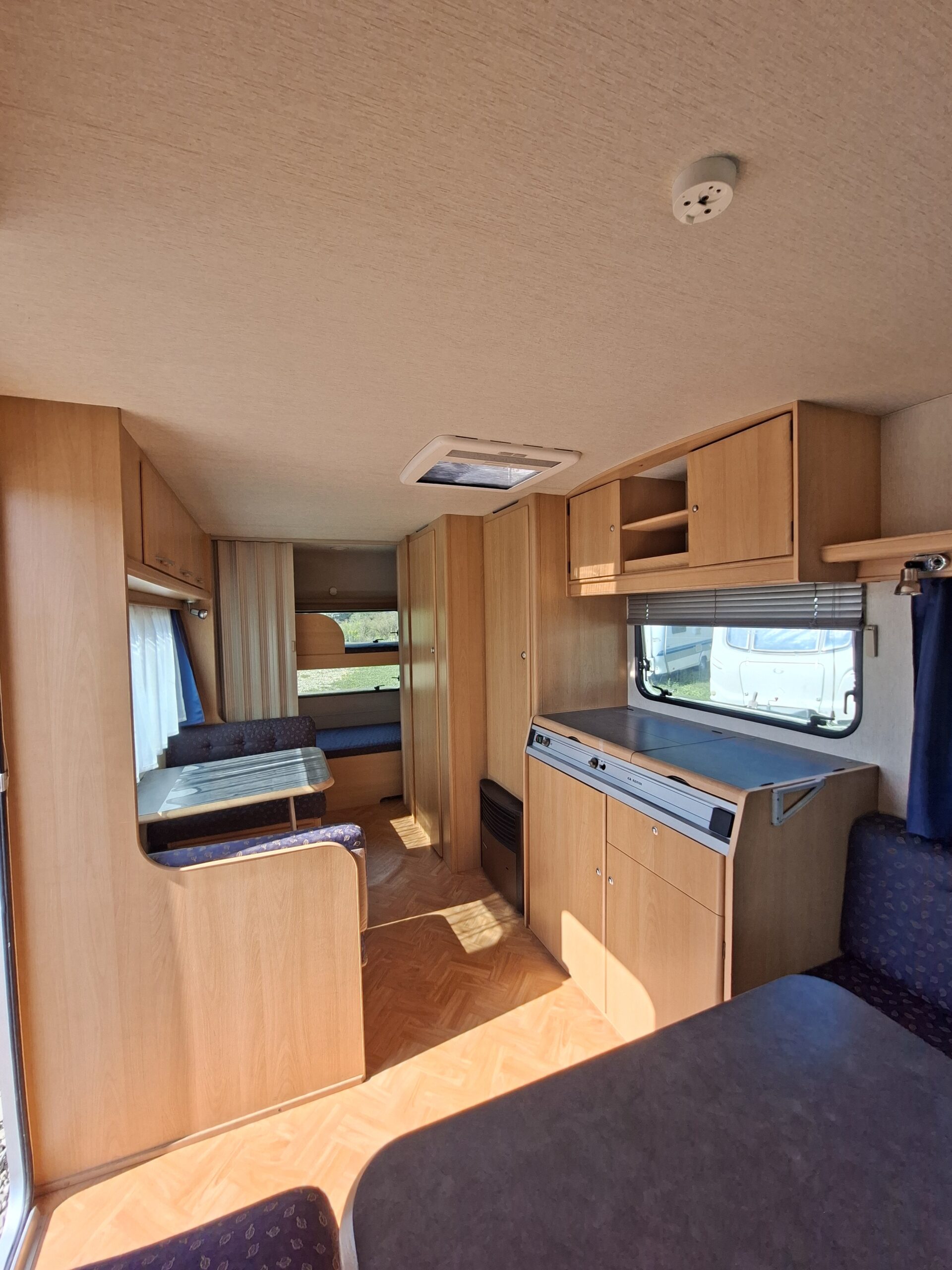 Adria Unica 502 DK, Pełny przedsionek,  1300dmc, zarejstrowana