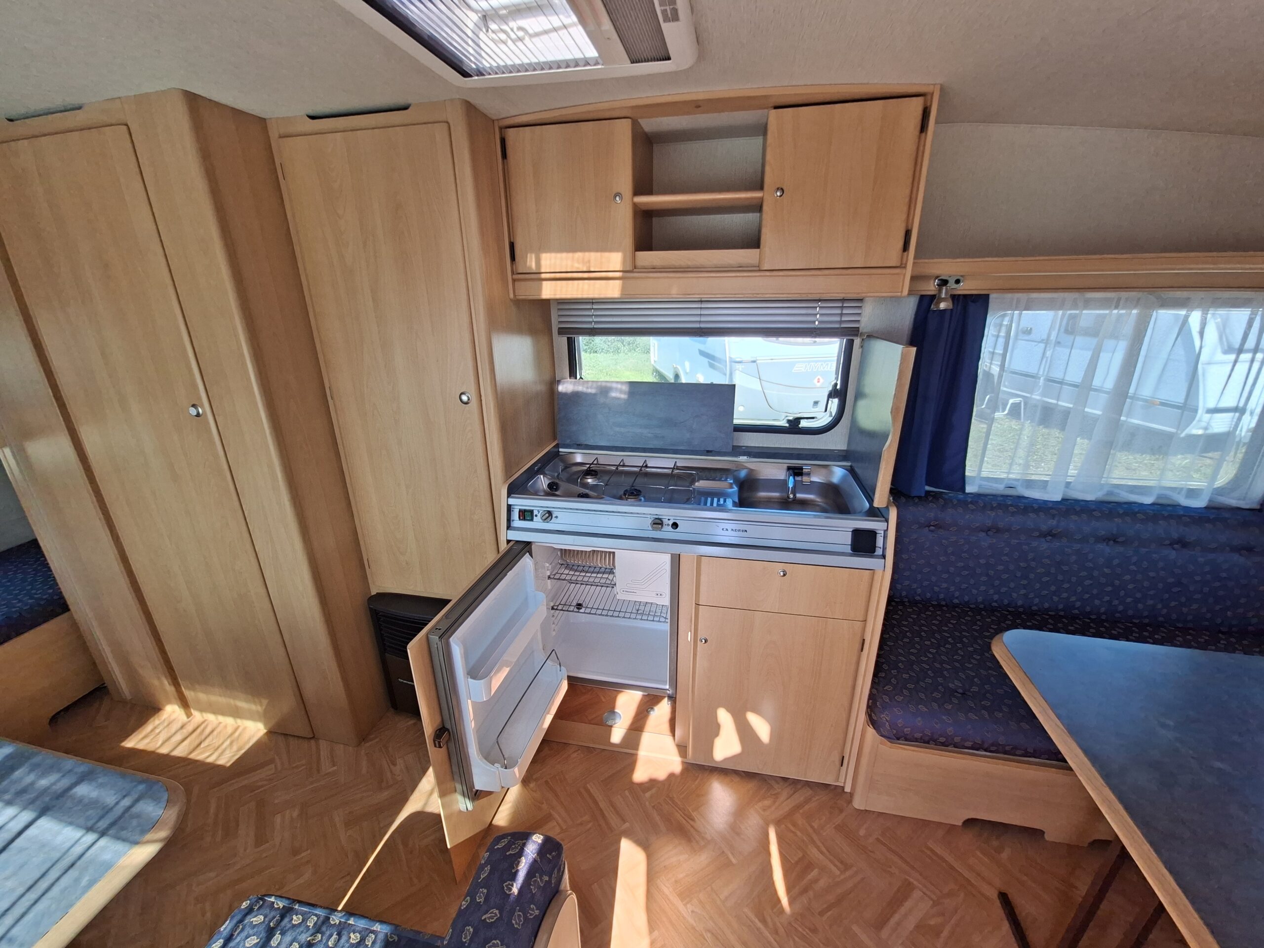 Adria Unica 502 DK, Pełny przedsionek,  1300dmc, zarejstrowana