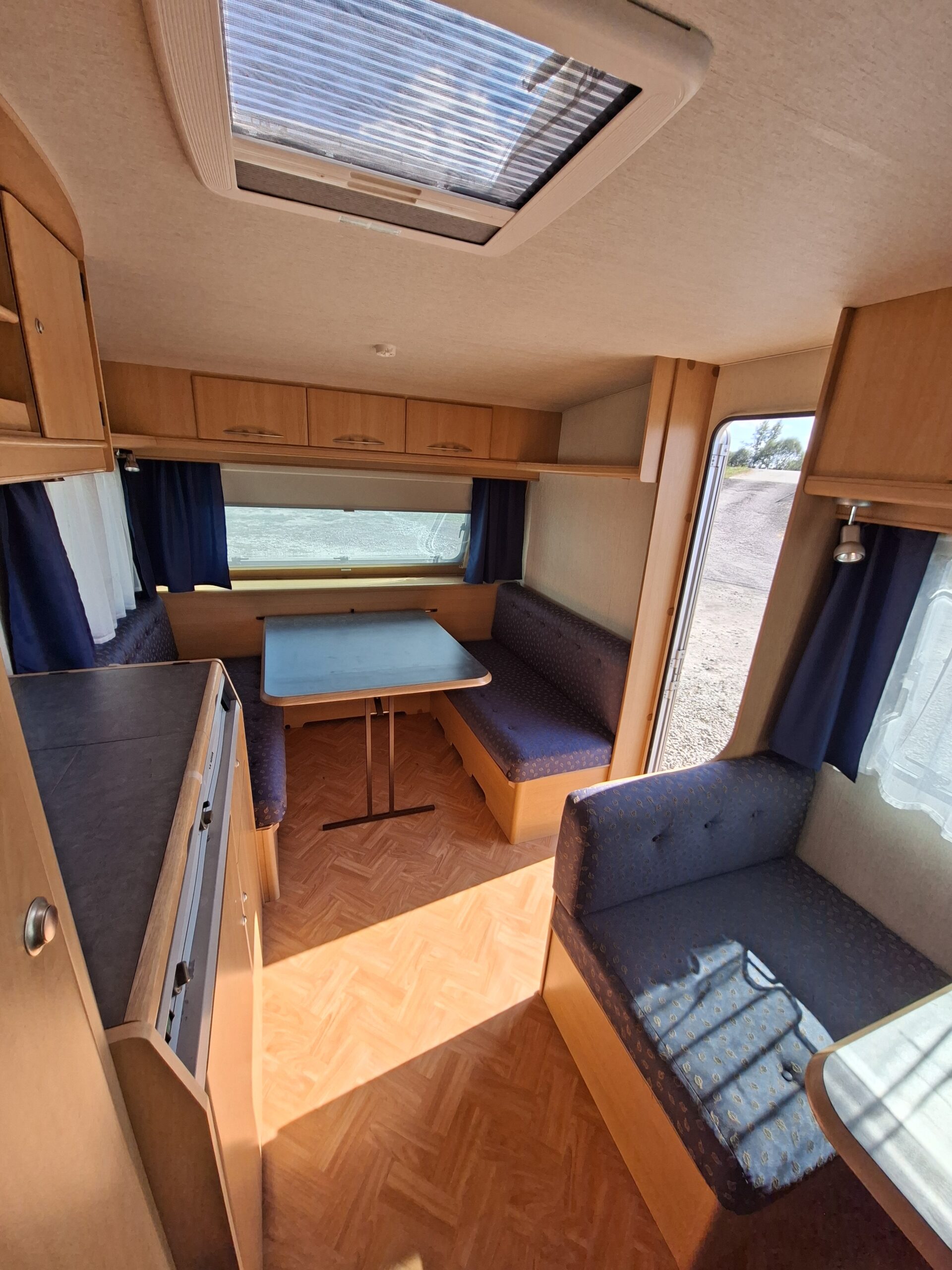 Adria Unica 502 DK, Pełny przedsionek,  1300dmc, zarejstrowana