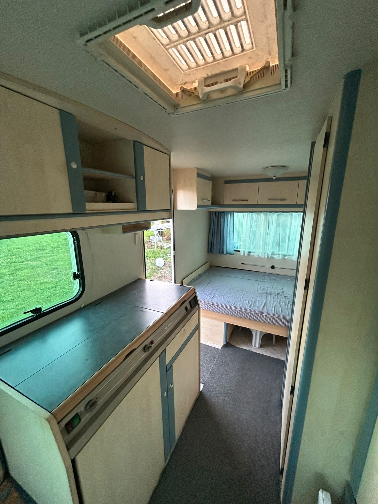 Adria Unica 430 DD, 900DMC